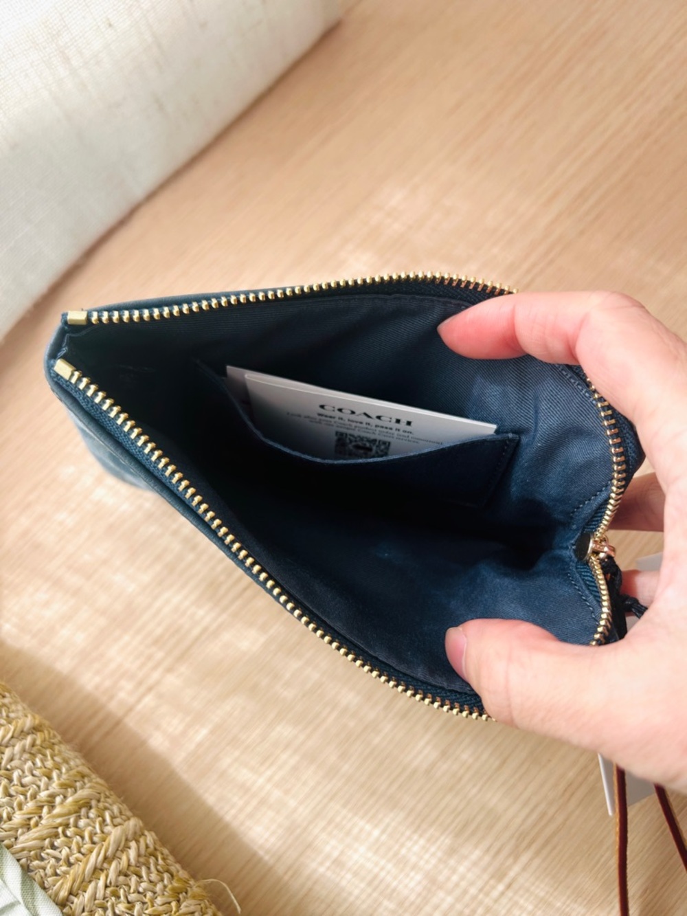 NWT❣️Coach Corner Zip Wristlet in Signature Denim Wallet Card Holder Case Blue - Picture 3 of 3